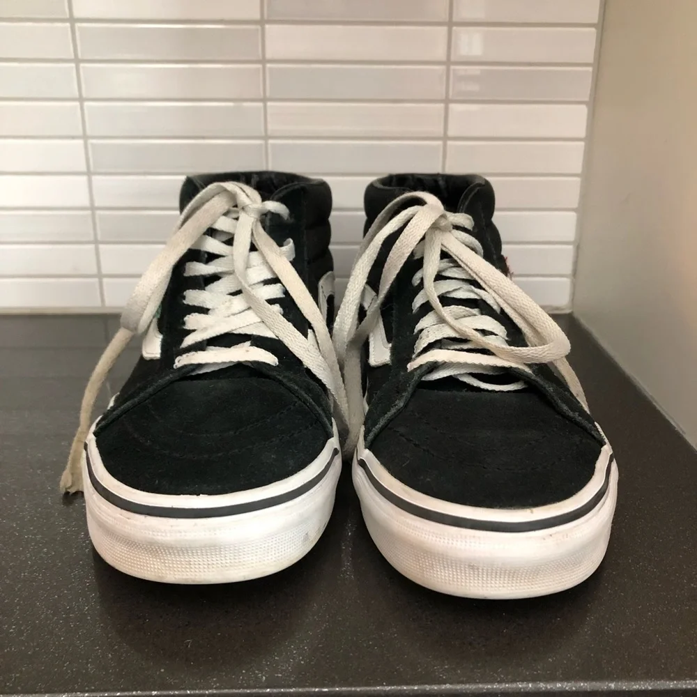 🥳HOST PICK🥳 Vans suede unisex floral high tops - Picture 3 of 10